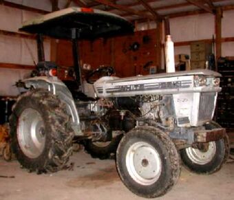 White 2 35 Field Boss Tractor Construction Plant Wiki Fandom