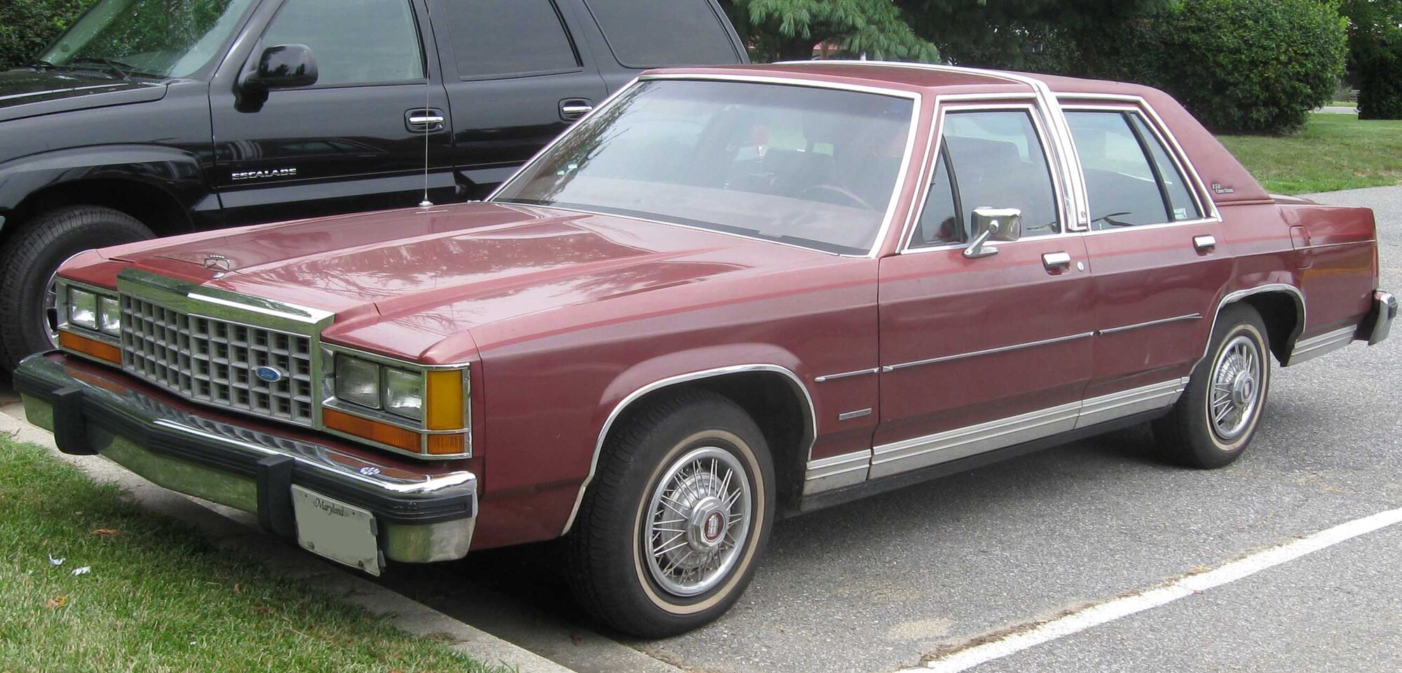 Ford LTD Crown Victoria | Tractor & Construction Plant ...
