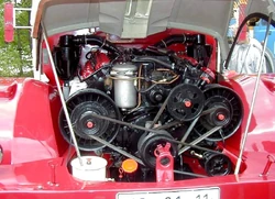 Tatra 103 двигатель