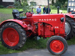 Hanomag R16 tractor