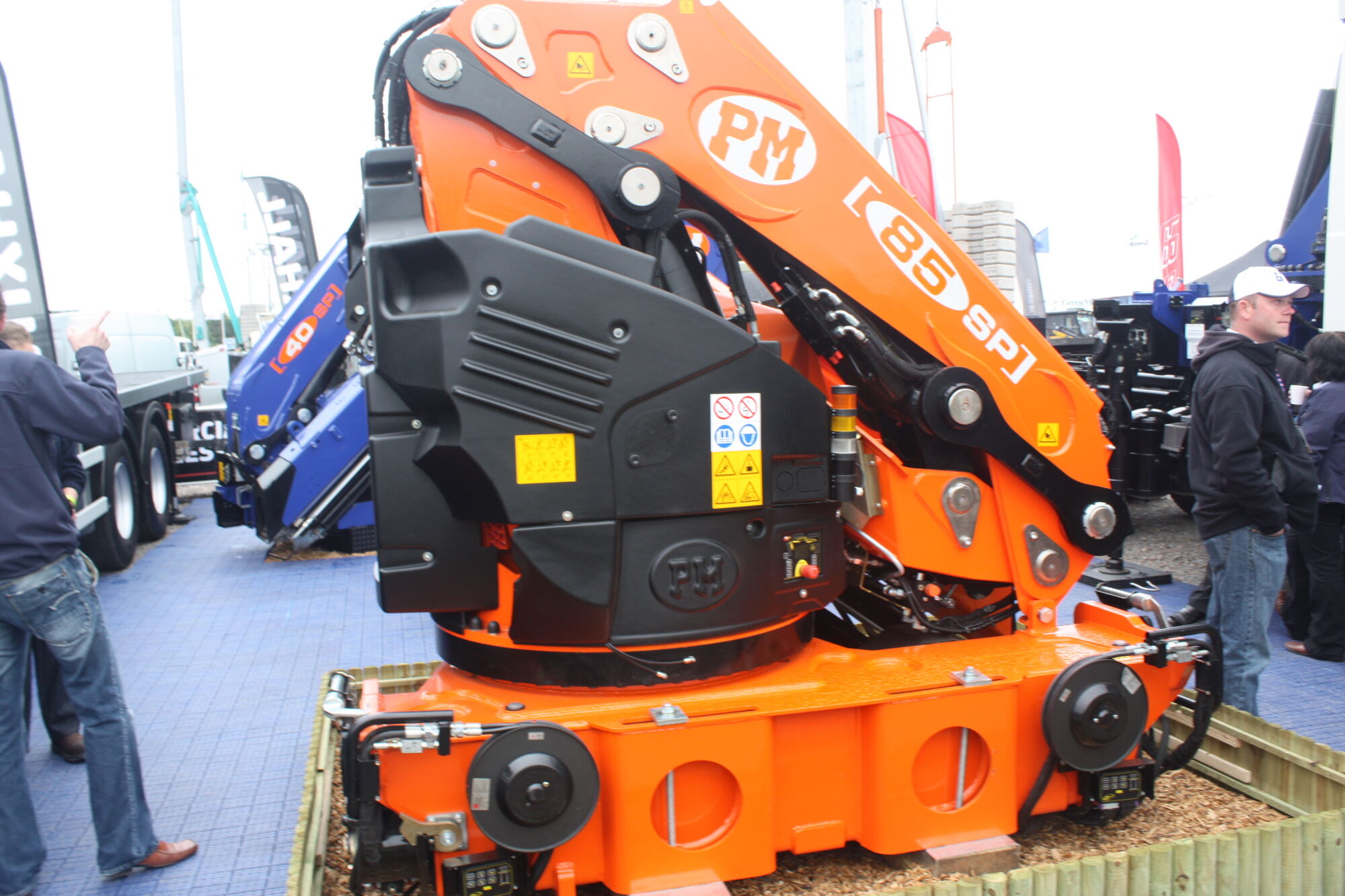 Pm cranes tractor construction plant wiki fandom powered by wikia