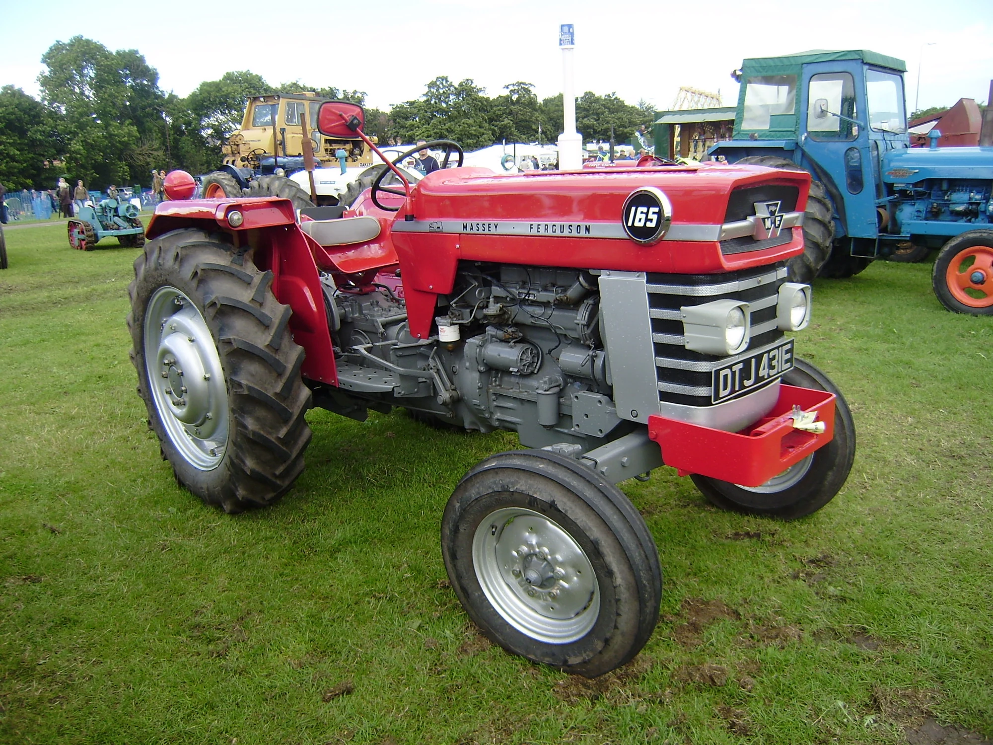 Image MF 165 tractor DTJ 431E at DriffieldP8100534.JPG Tractor