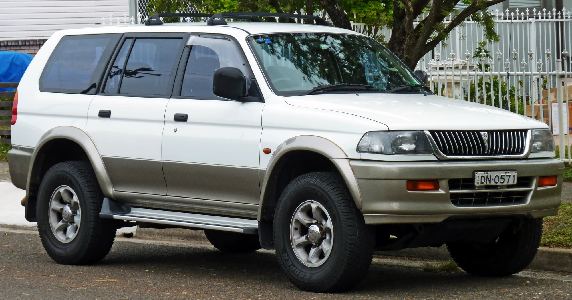 Mitsubishi Challenger Tractor & Construction Plant Wiki FANDOM