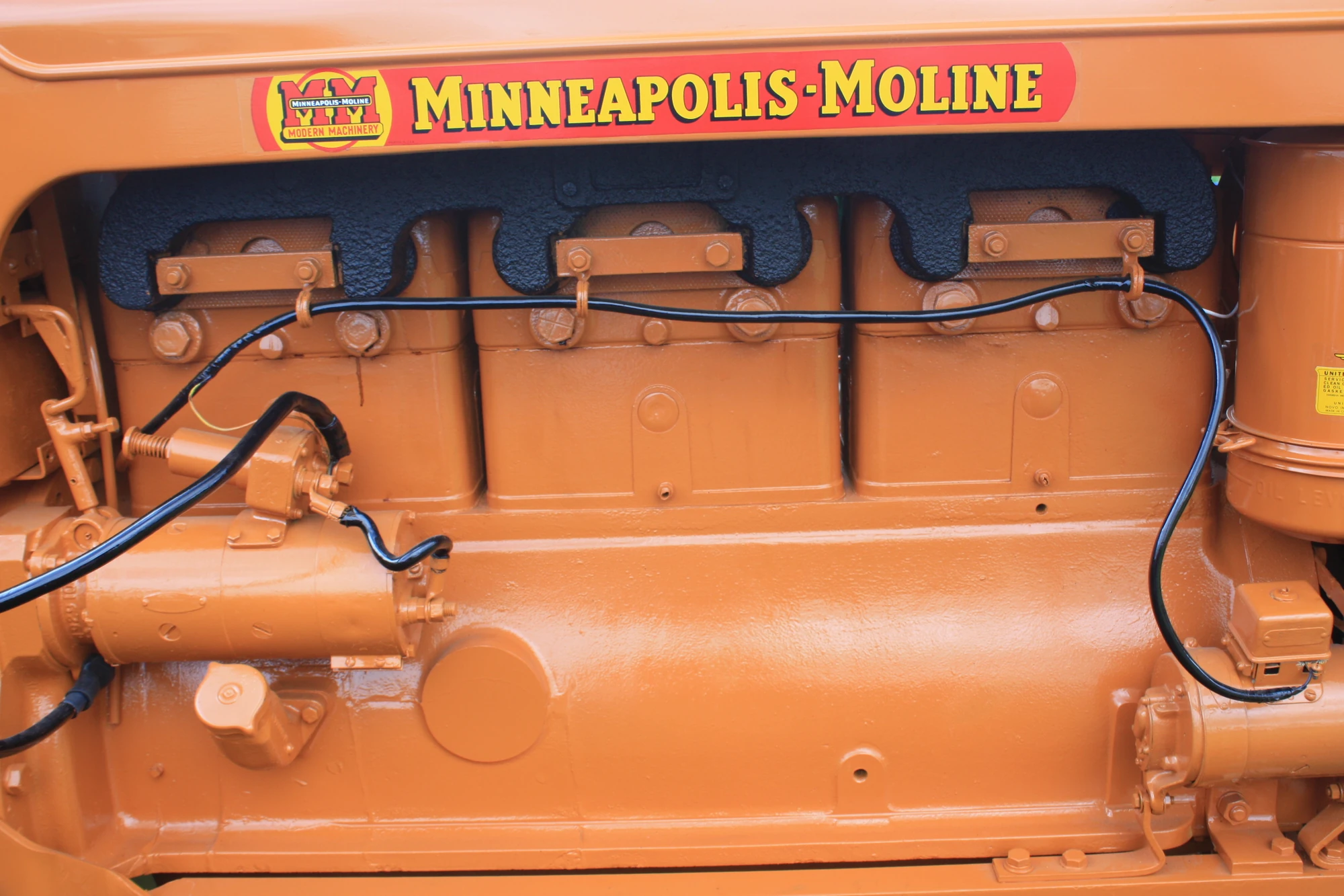 MinneapolisMoline D425 engine Tractor & Construction Plant Wiki FANDOM powered by Wikia