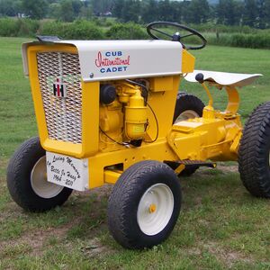 International Cub Cadet Original Tractor Construction Plant