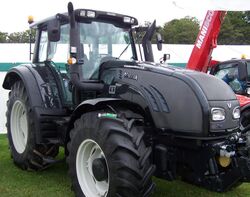 Valtra T162 MFWD (black) - 2009