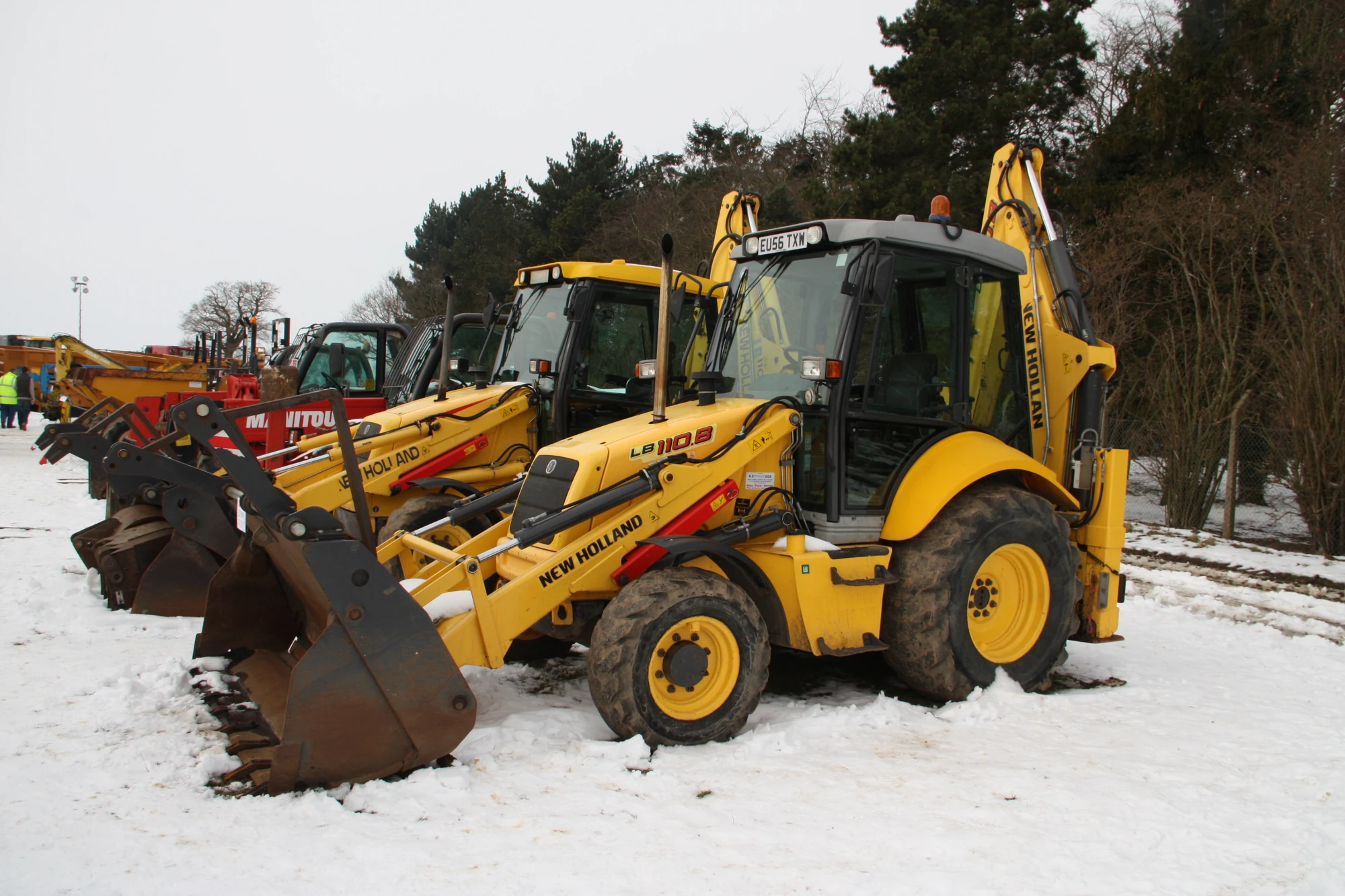 New Holland LB110.B backhoe Tractor & Construction Plant Wiki