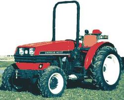 Universal 643 DT MFWD-2001