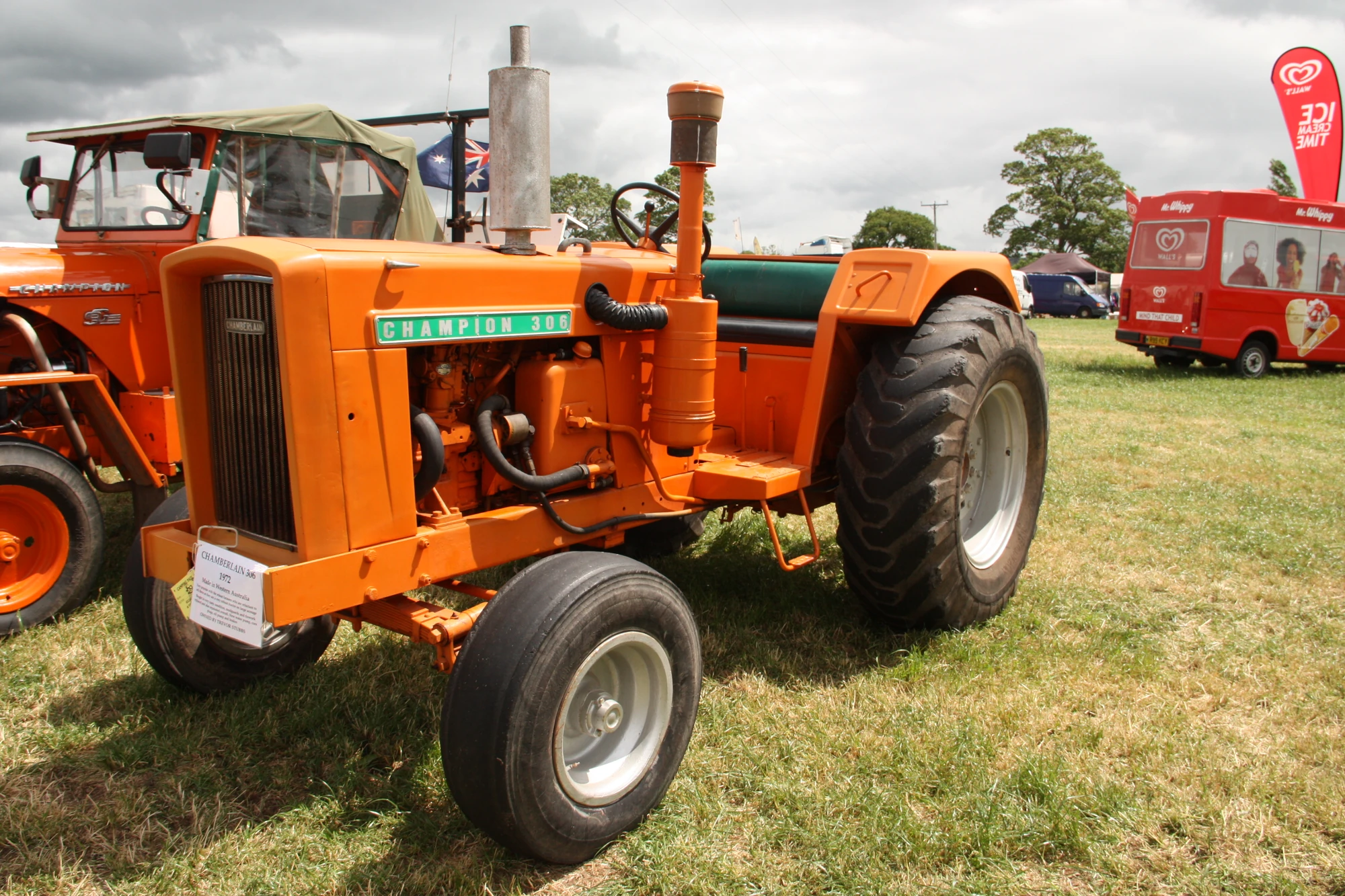 Chamberlain Champion 306 Tractor & Construction Plant Wiki Fandom