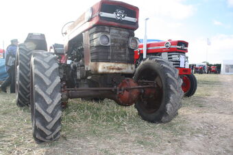 Massey Ferguson 165 Tractor Construction Plant Wiki Fandom