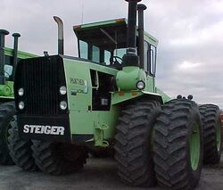 Steiger Panther III ST310 4WD - 1981