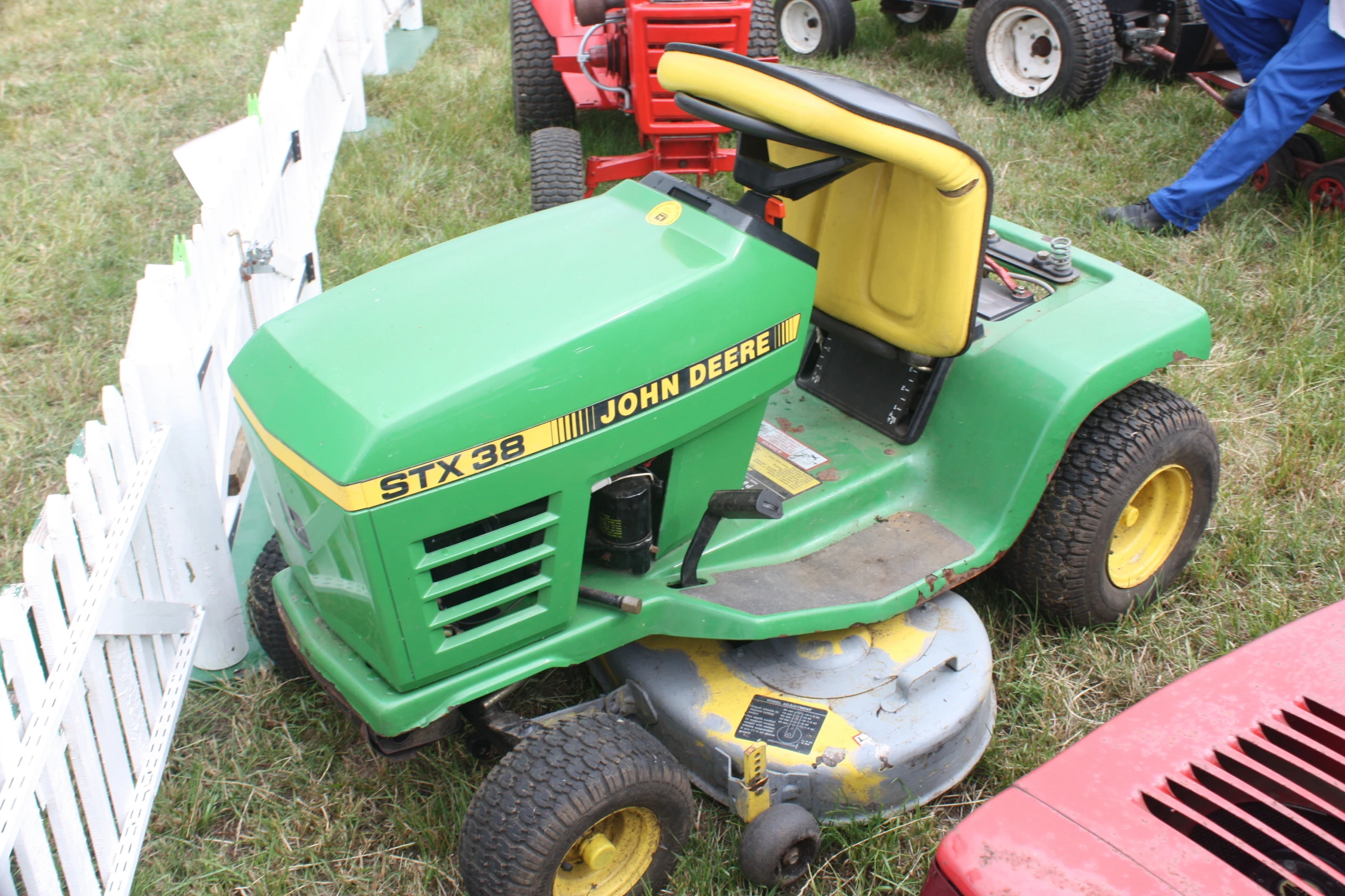 John Deere STX38