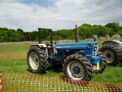 EVA Ford 7400 4-wd at Belvoir 08 - P5180390