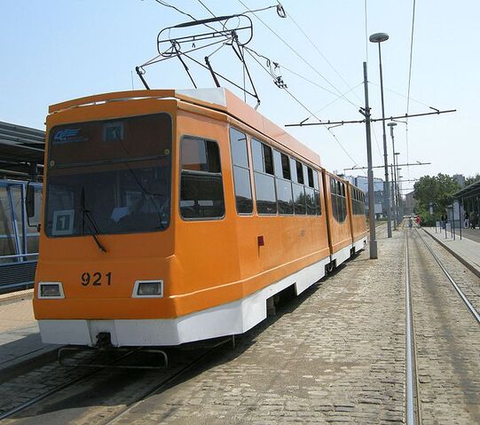 Súbor:676px-Tram in Sofia.jpg