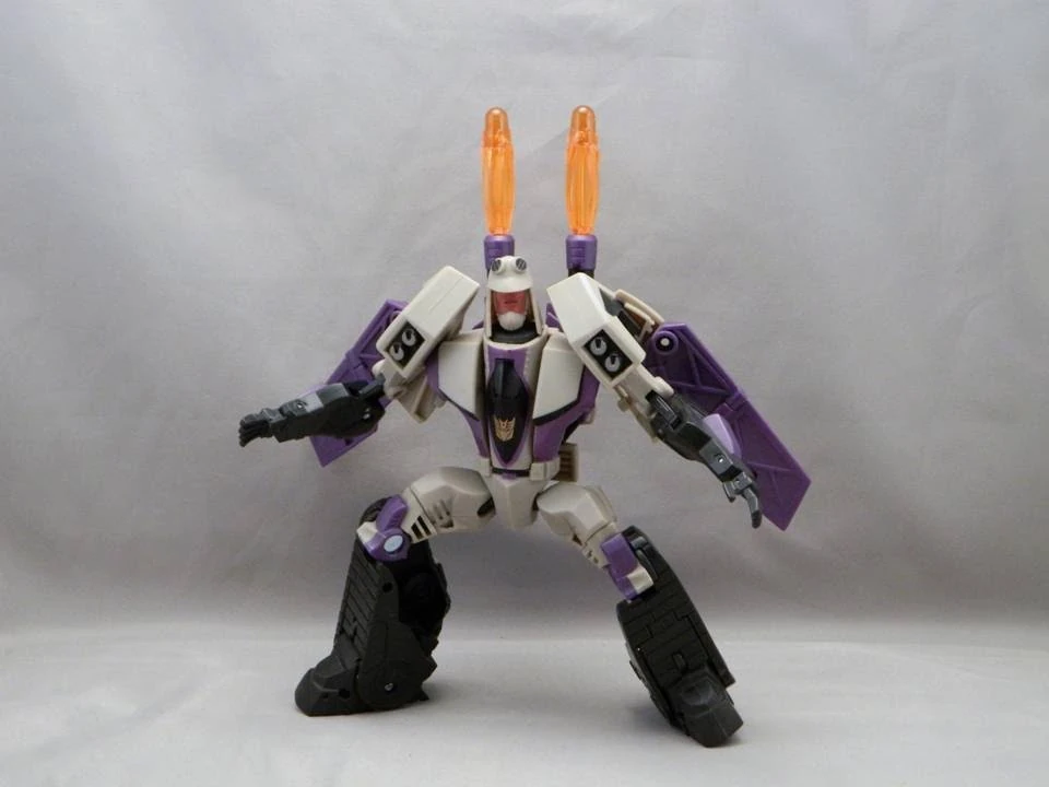 transformers animated blitzwing toy