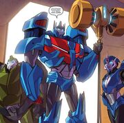 Robots in Disguise issue 02 Arcee Bulkhead and Ultra Magnus Appear