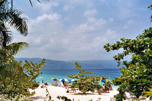 DoctorsCaveBeach