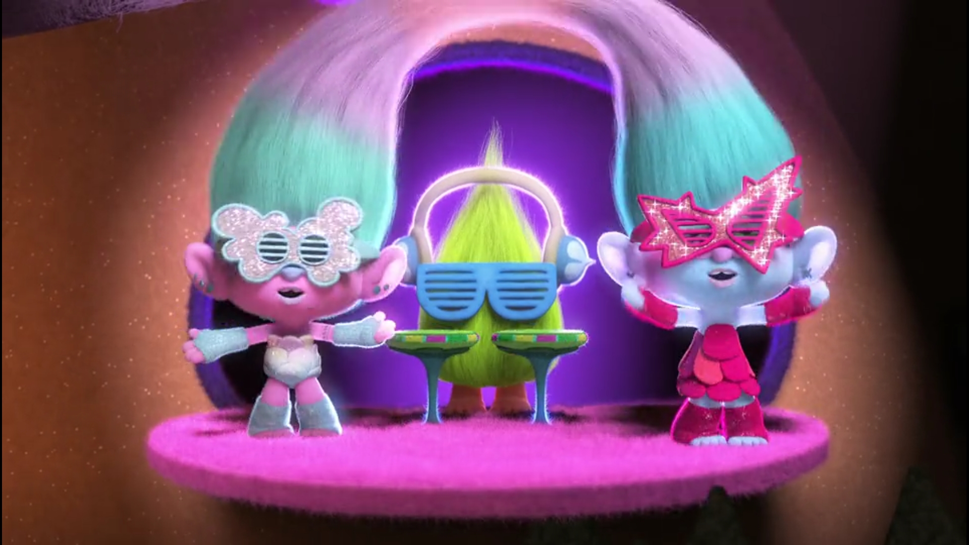 Satin And Chenille Trolls Film Wikia Fandom