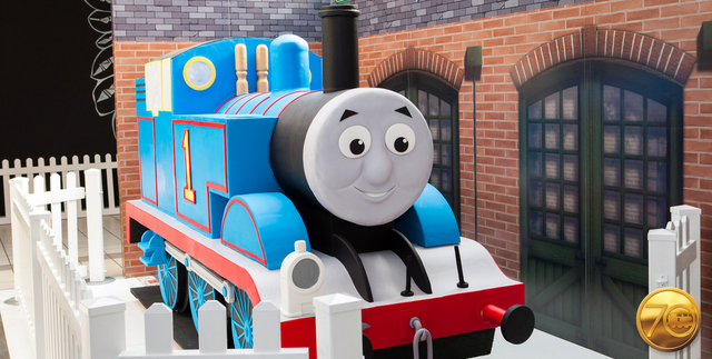 File:GiantThomasCakeinAustralia1.png