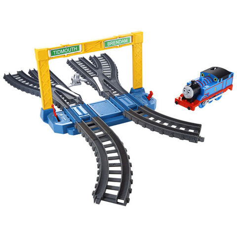 File:TrackmasterSwitch,StopandSignalExpansionPack.jpg