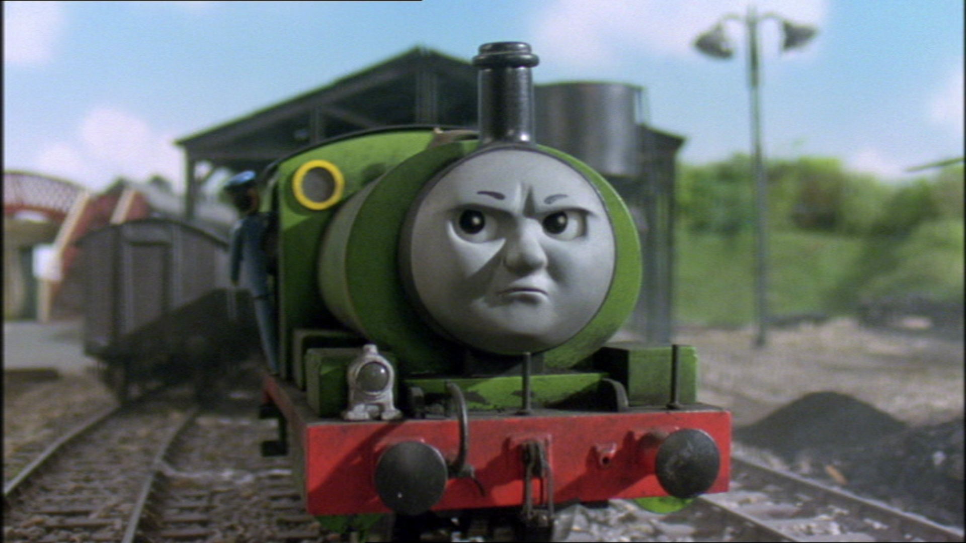 Злой паровозик томас картинки