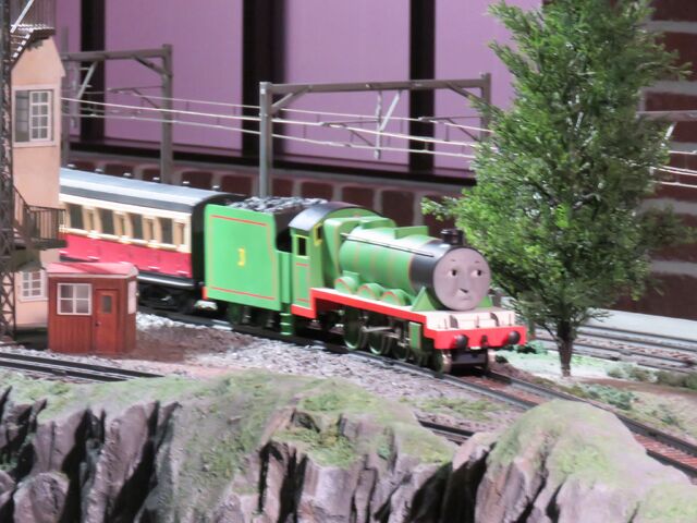 File:HenryHaraModelRailway.jpg