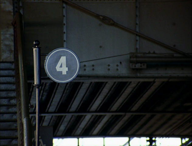 File:ThomasAndTheMagicRailroad323.png
