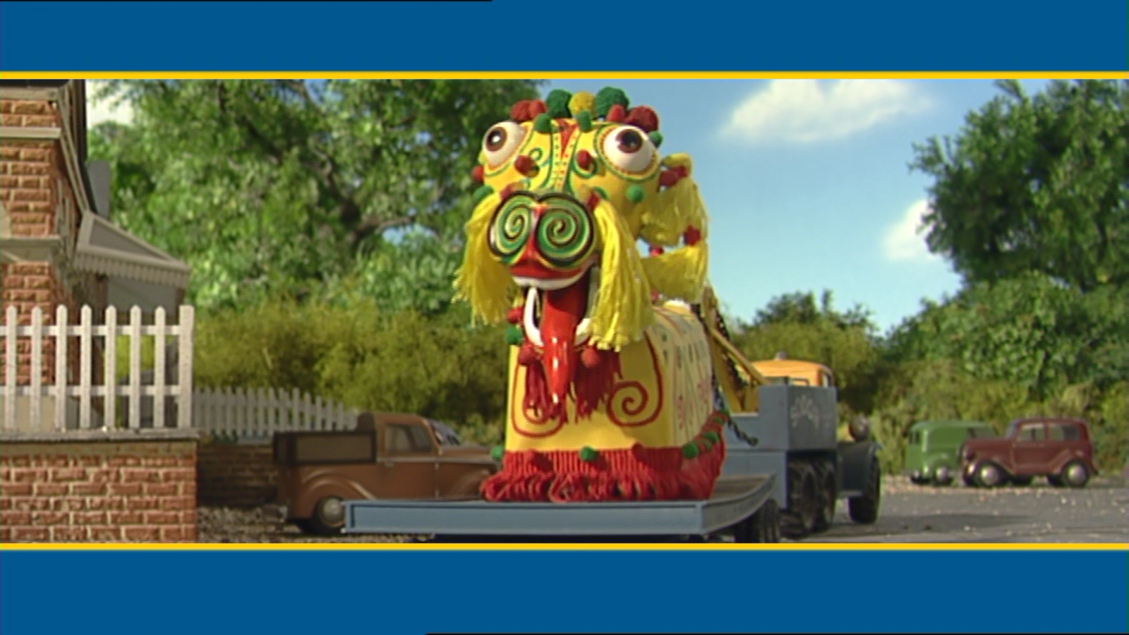 thomas the tank engine chinese dragon