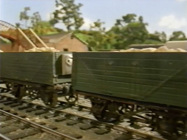 File:ToadStandsByDeletedScene5.jpg