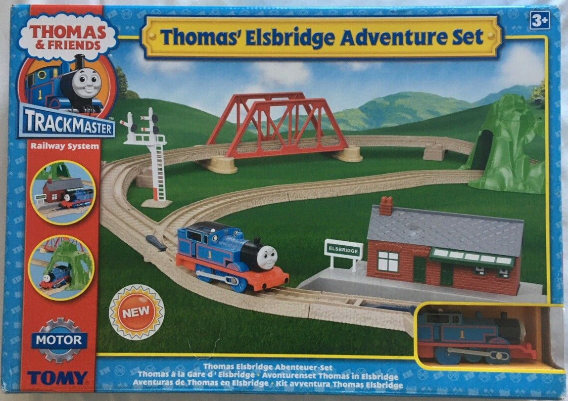 tomy thomas adventure set