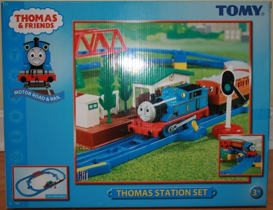 thomas train station set