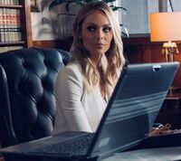 Laura Vandervoort 20