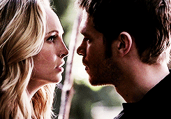 Klaus and Caroline 5x11..