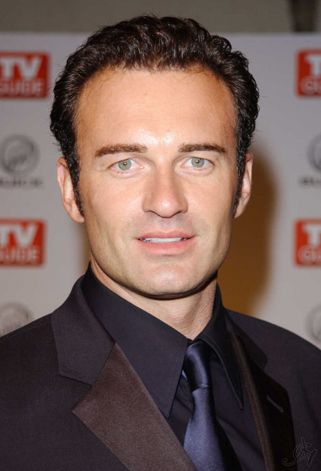 Image Julian McMahon.jpg TV Database Wiki FANDOM powered by Wikia