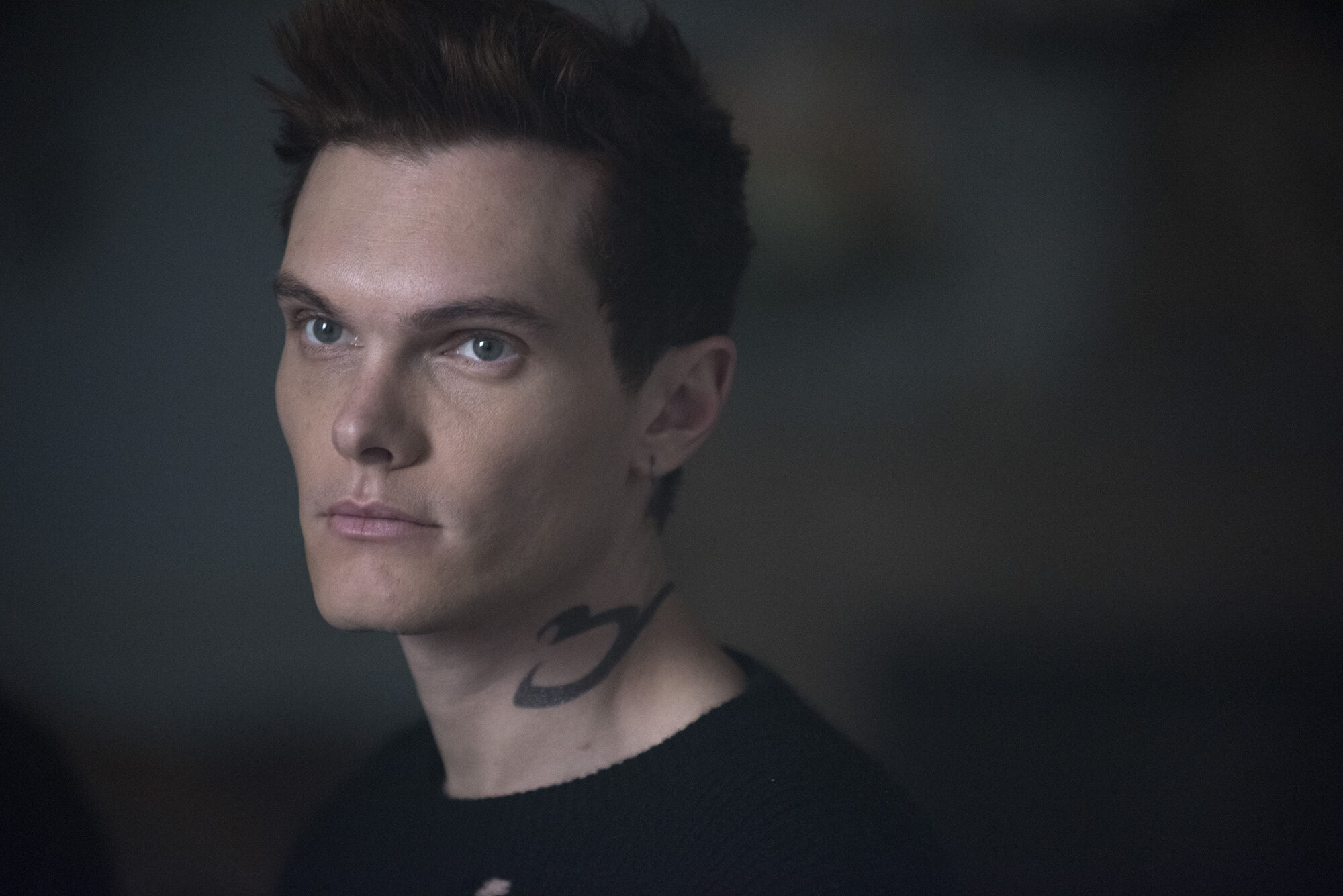 Crítica | Shadowhunters - 3ª temporada não sacia o desejo por mais Resultado de imagem para shadowhunters season 3 jonathan