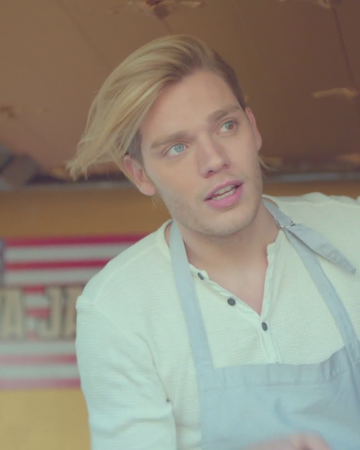 Jace Wayland Alternate Shadowhunters On Freeform Wiki Fandom