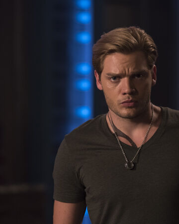 Jace Herondale Shadowhunters On Freeform Wiki Fandom