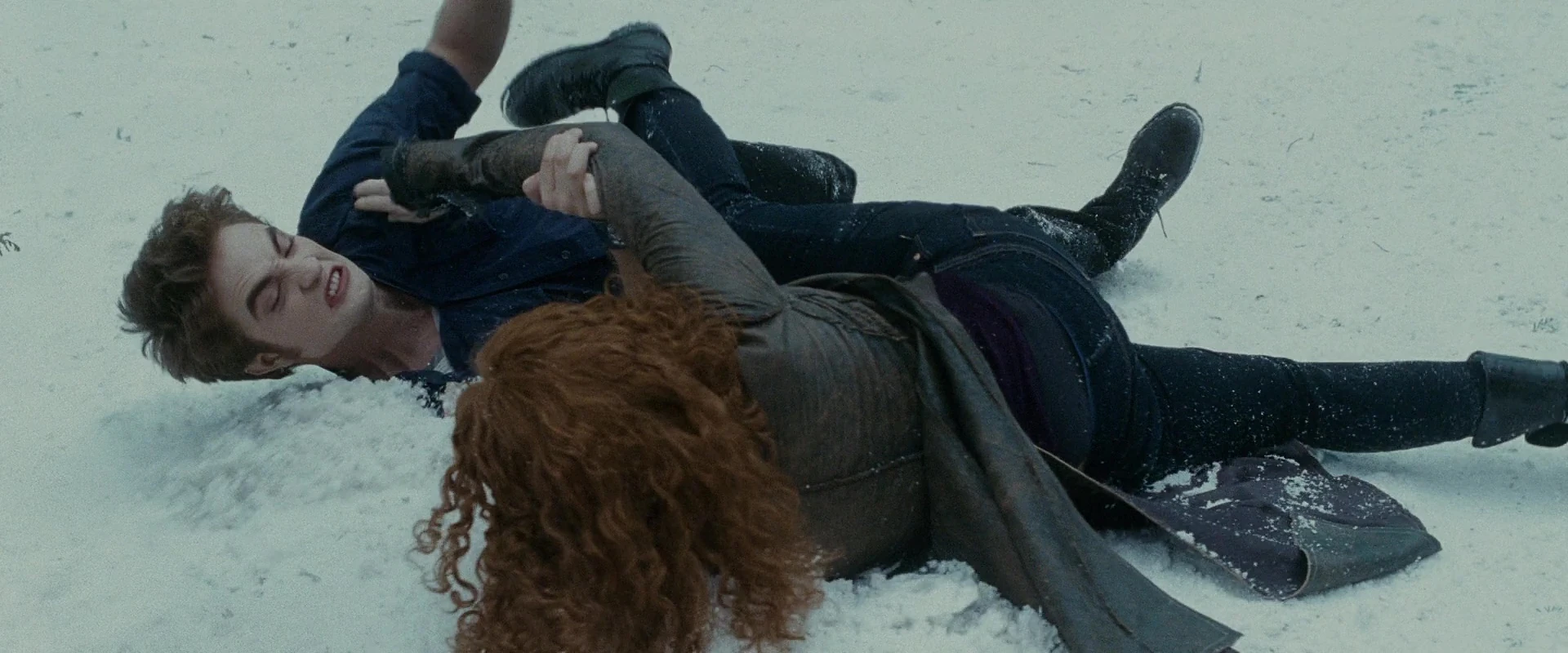 Image Edwardvictoriafight.jpg Twilight Saga Wiki FANDOM powered