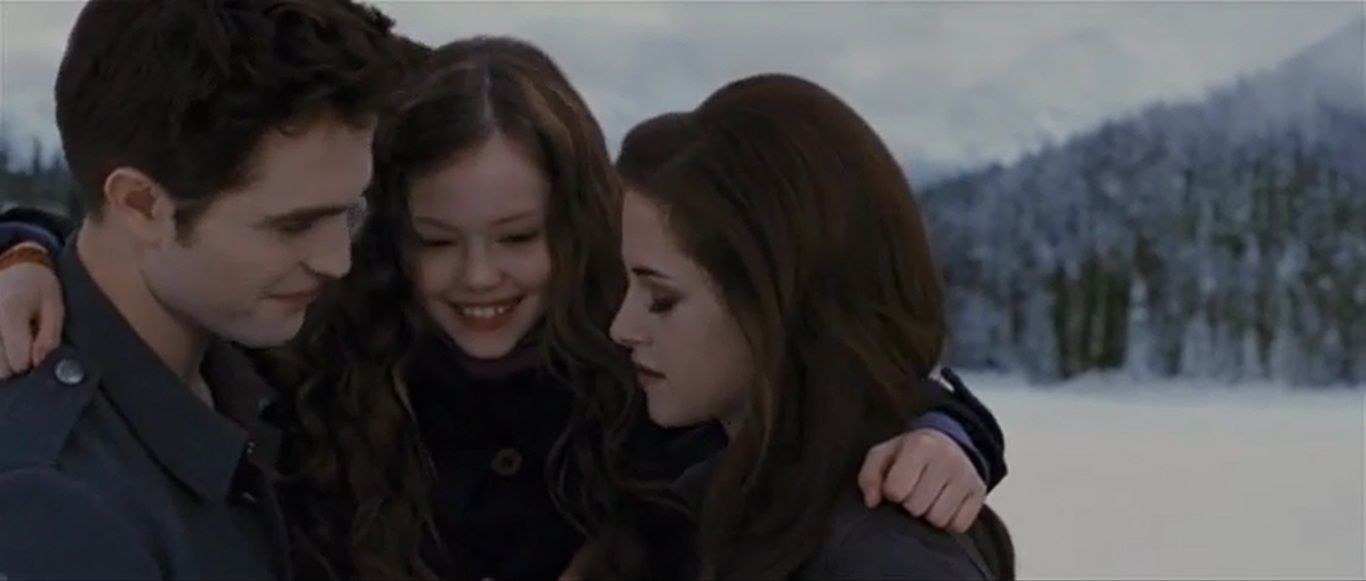 Gallery:Bella Swan, Edward Cullen and Renesmee Cullen | Twilight Saga Wiki  | Fandom