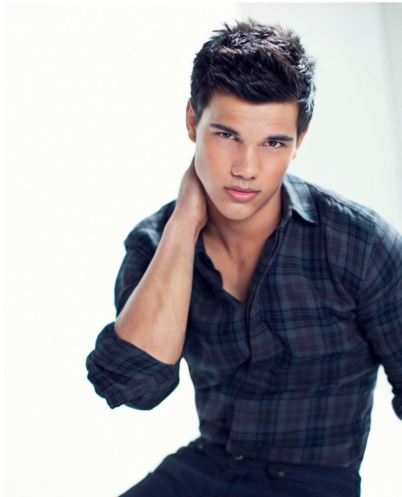 Taylor Lautner Image - Uhq-megasized-taylor-lautner-jacob-twilight-twilight-1792055718
