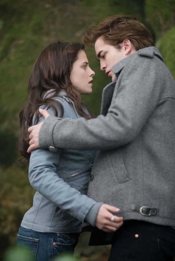 The Twilight Saga. Edward and Bella: a description of the characters and photos The Twilight Saga. Edward and Bella: a description of the characters and photos