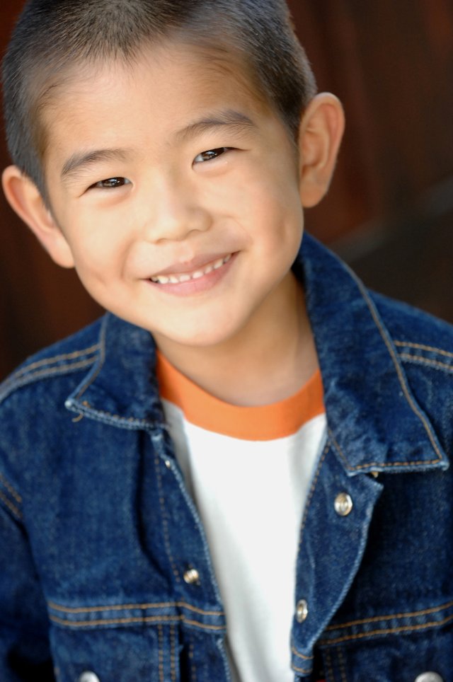 elijah michael lee two a half men wiki fandom elijah michael lee two a half men wiki fandom