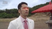 Mata Makoto bersinar