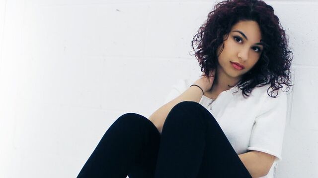 File:Alessia Cara.jpg