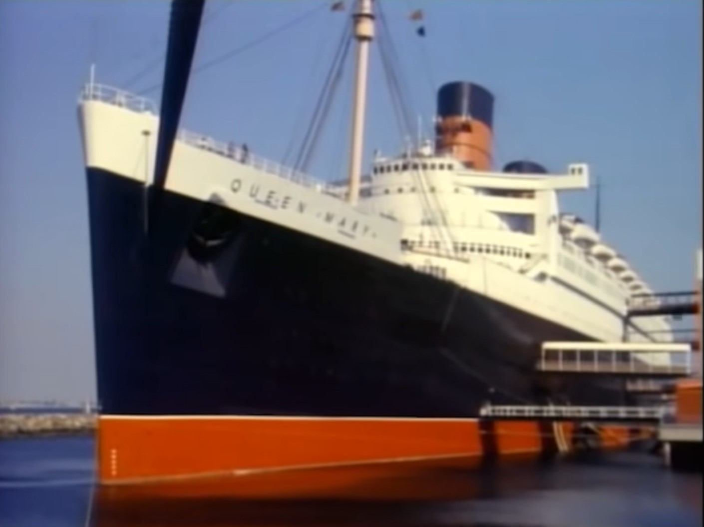 Queen mary1