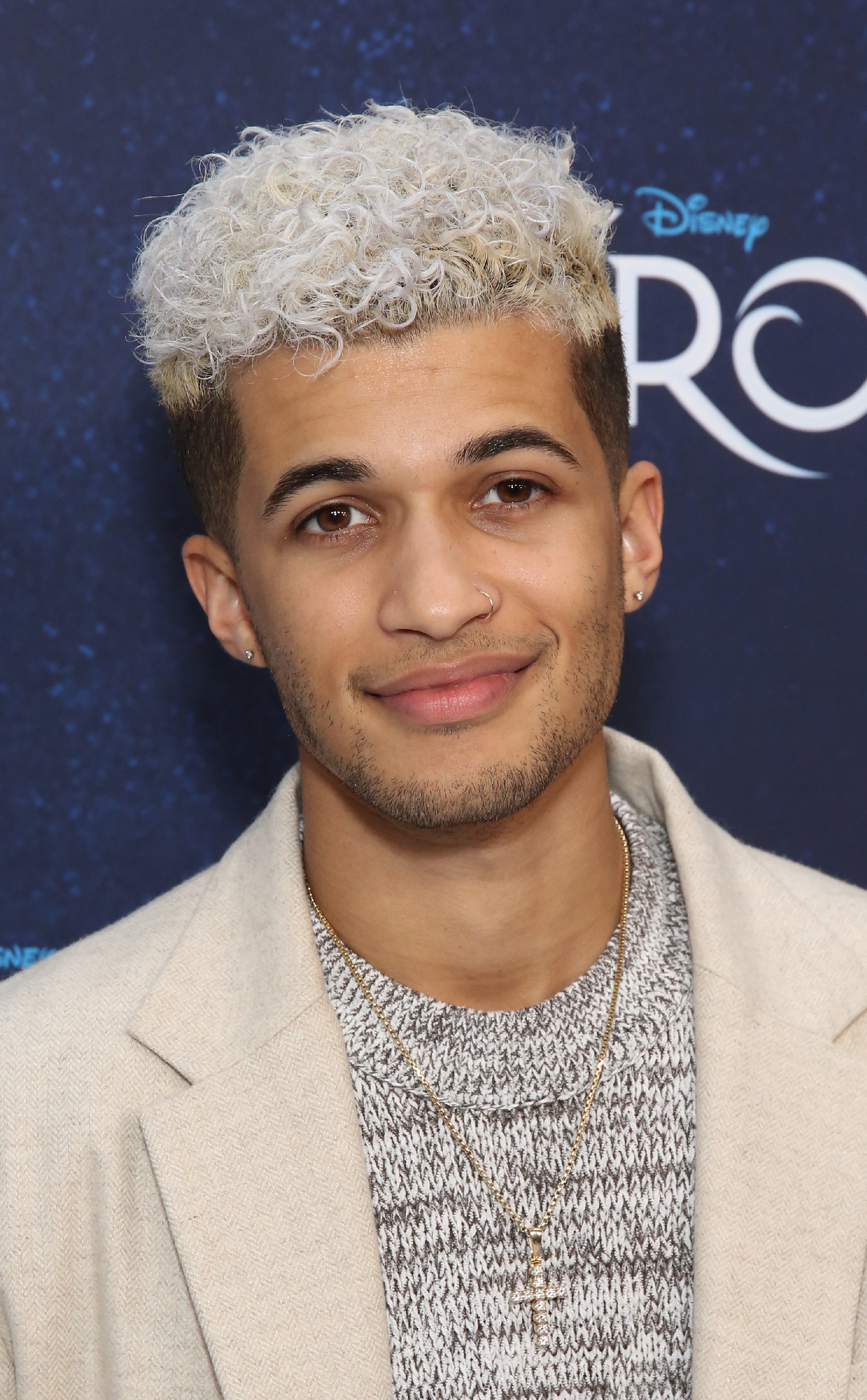 jordan fisher - jordan fisher playing fortnite