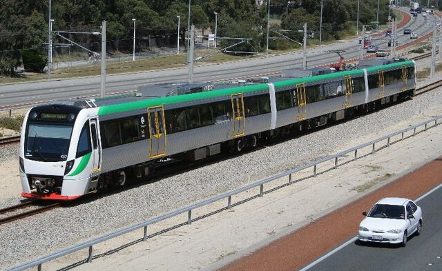 File:2004 Transperth train.jpg