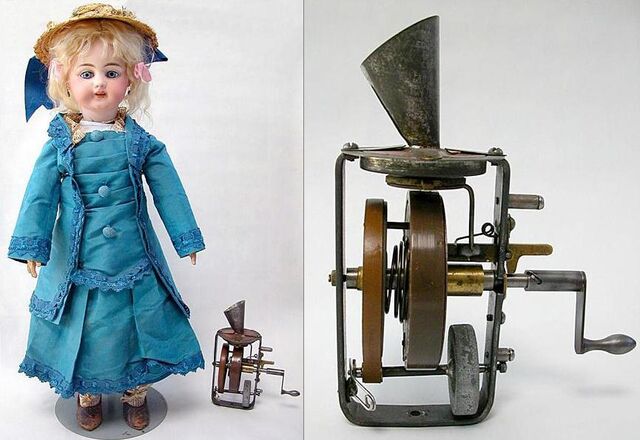 File:Doll.jpg