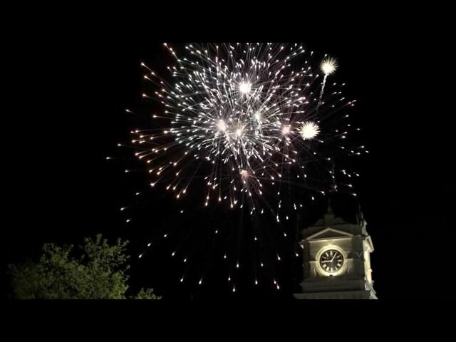 File:FoundersDayFireworks.jpg