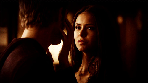 the vampire diaries romance